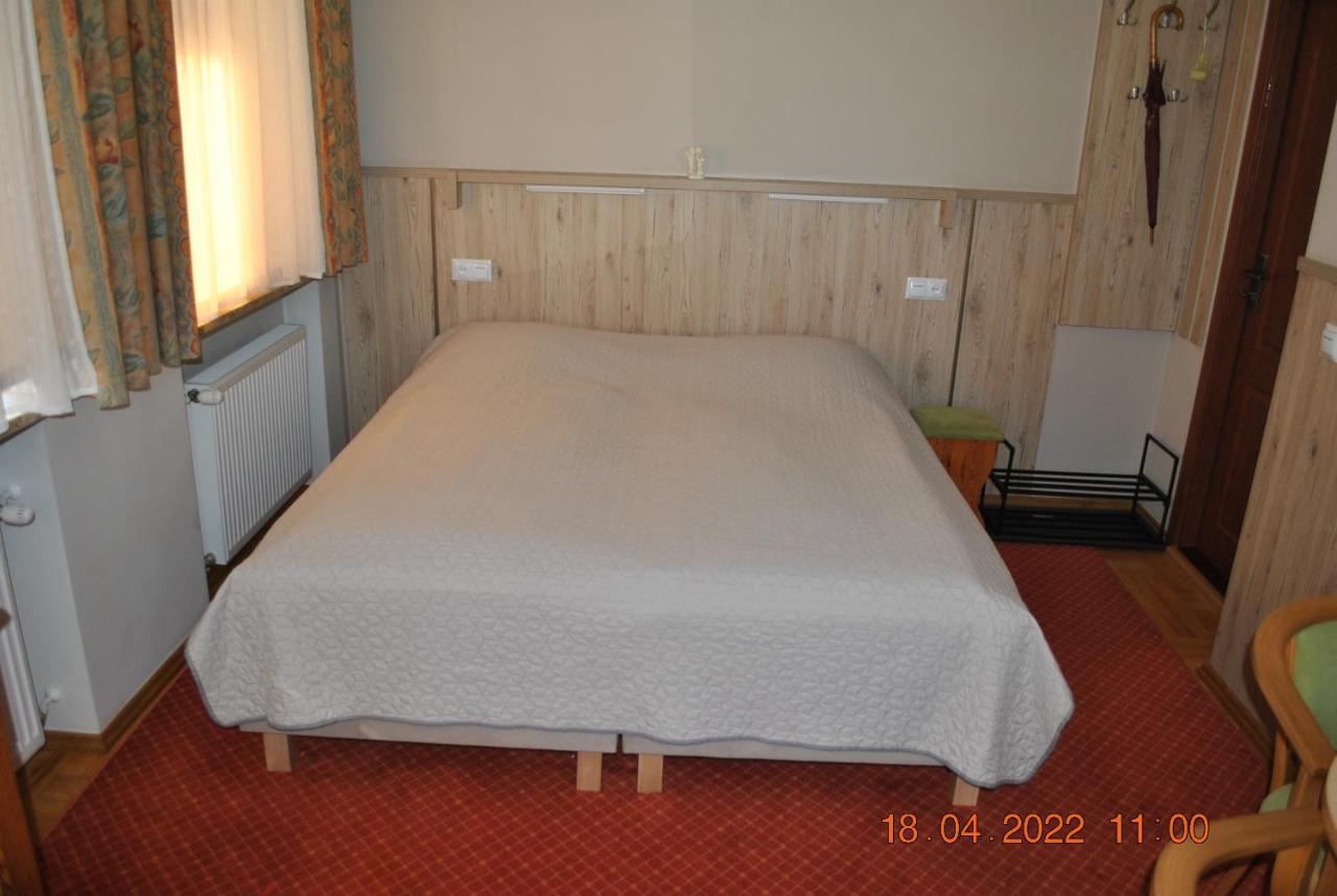 Ferienwohnung Pokoje Z Lazienkami Kolberg Exterior foto