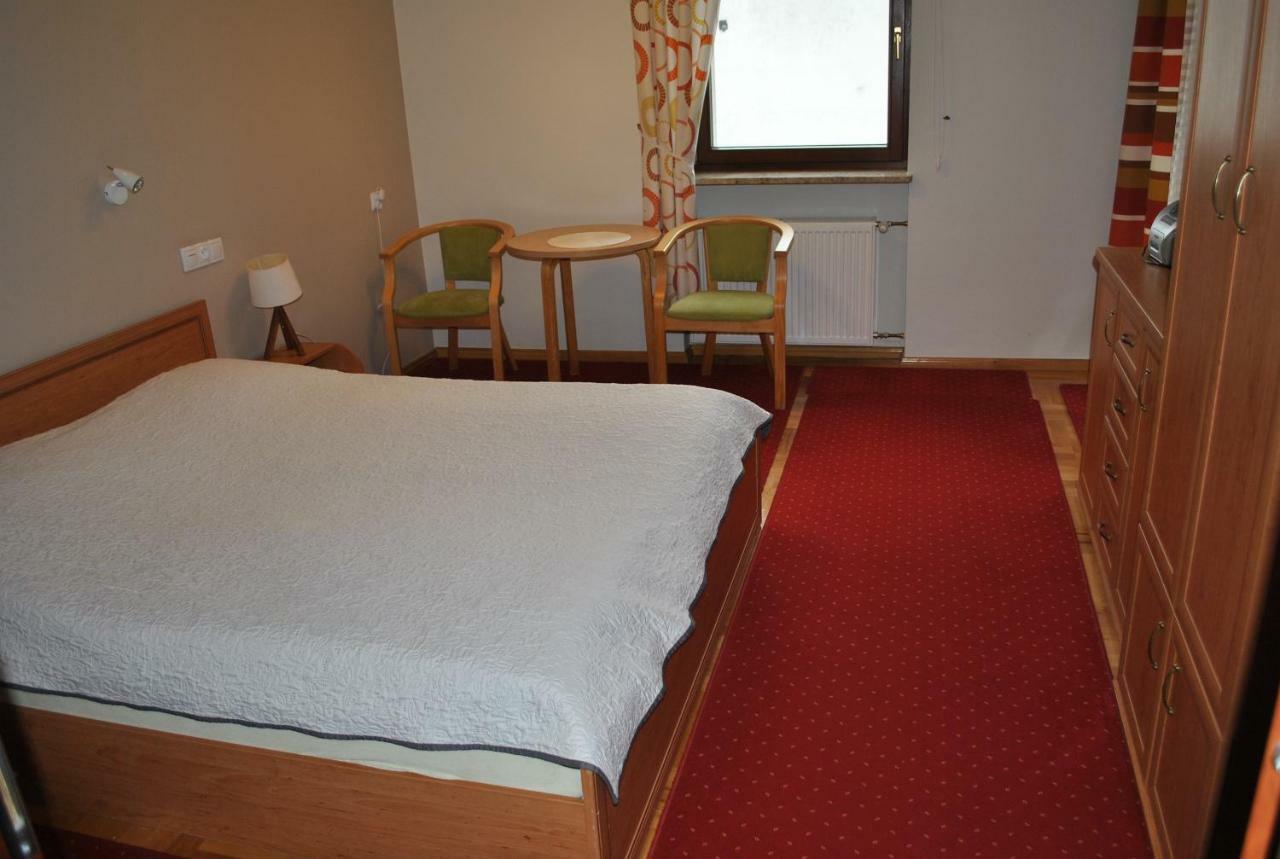 Ferienwohnung Pokoje Z Lazienkami Kolberg Exterior foto