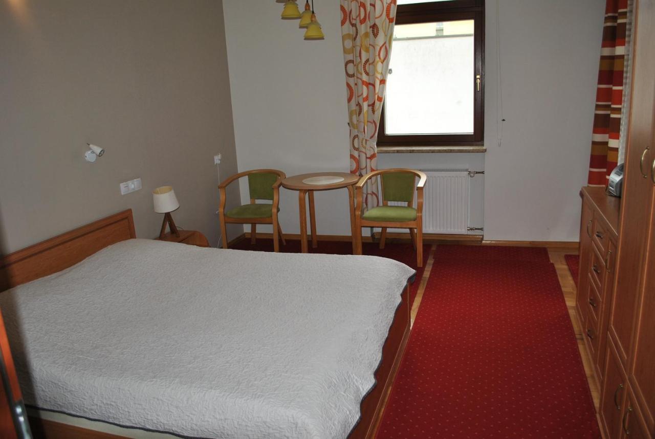 Ferienwohnung Pokoje Z Lazienkami Kolberg Exterior foto